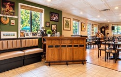 414 Boston St, Topsfield, MA 01983
