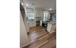 211 S CENTER DRIVE, West Memphis, AR 72301