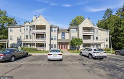 114 CASCADE Court, WEST WINDSOR, NJ 08540