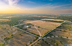 5325 E Blaschke Rd, Schulenburg, TX 78956
