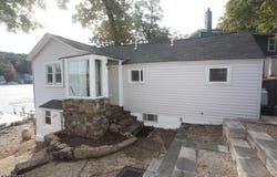 76 Ithanell Rd, Hopatcong Boro, NJ 07843-1813