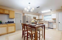 1001 Robin Dr, Thomasville, GA 31792