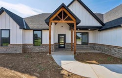 12702 Sierra Lane, Elgin, OK 73538