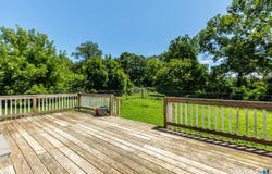 17 Buckingham Road, Mansfield, CT 06250