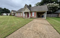 6549 Valerie Drive, Olive Branch, MS 38654