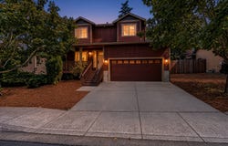 2013 NW BELLA VISTA Dr, Gresham, OR 97030