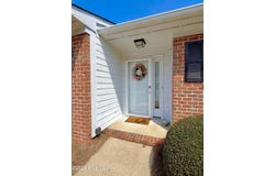 3105 Fox Run Drive, Kinston, NC 28504