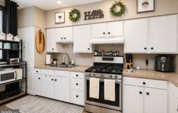102 N 3RD Street, OAKLAND, MD 21550