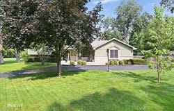 48 Glenda Lane, Plano, IL 60545