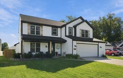3321 Cilantro Cove, Fort Wayne, IN 46818