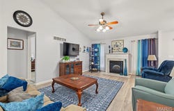 8 Soenker Circle, St Peters, MO 63376