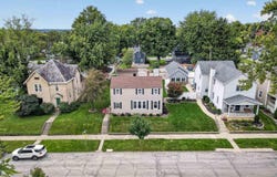 934 Cherry Street, Huntington, IN 46750-2039