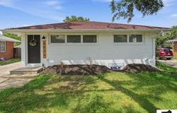 6620 BENTON Street, Lincoln, NE 68507