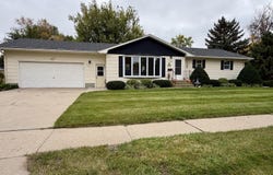 820 Madison Blvd SE, Huron, SD 57350