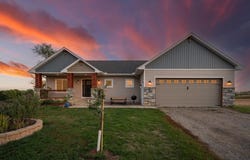1060 230th Street W, Farmington, MN 55024