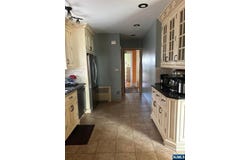 521 Olympia Avenue, Cliffside Park, NJ 07010