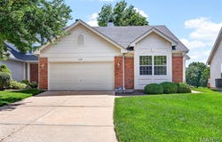 638 Hawk Run Drive, O'Fallon, MO 63368