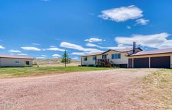 148 Bertha Rd, Moorcroft, WY 82721