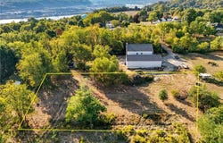 Orchard Ave, Freedom, PA 15042