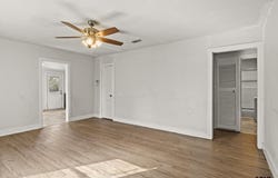 103 McLean Street, Omaha, TX 75571