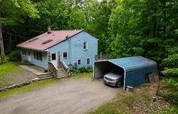 7 Lovers Lane, Saint Albans, ME 04971