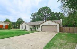 2812 Glenwood Cove, Jonesboro, AR 72401