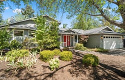 2995 Nova Drive, Ashland, OR 97520