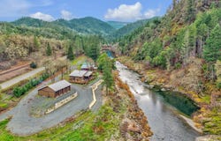 4696 COW CREEK Rd, Riddle, OR 97469