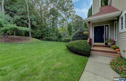39 Ridgeview Terrace, Jefferson Township, NJ 07438