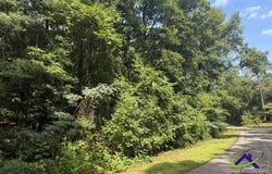 Alexander Way, Fort Valley, GA 31030