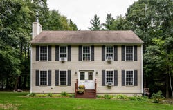 4 Lemon Tree Road, Raymond, NH 03077