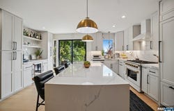 25 Yorkview Drive, Edgewater, NJ 07020