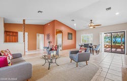 4049 S Via Del Picamaderos, Green Valley, AZ 85622