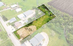 410 S Main Avenue, Alburnett, IA 52202