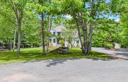 106 Quarry Ln., Tafton, PA 18464