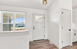 587 Emerald Isle Ct, Wrightstown, WI 54180