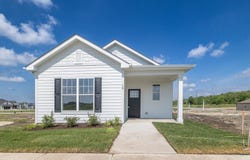 12 Redbud Row, Ottawa, IL 61350