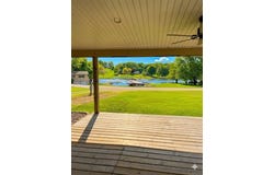 137 Horseshoe Dr, Montezuma, IA 50171