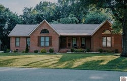 220 Valiant Drive, Paducah, KY 42001