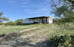 110 W Mesquite Dr, Silverton, TX 79257