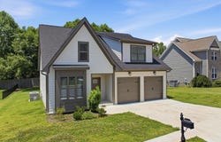 8906 Silver Maple Drive, Ooltewah, TN 37363