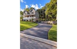 18 Overton Pass, Saint James, NY 11780