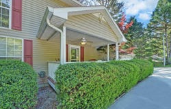 529 Chase Landing Rd, Martin, GA 30557