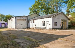 114 E Long Street, Branson, MO 65616