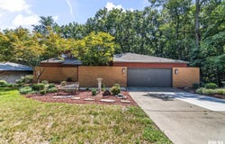412 NATCHEZ Trace, Springfield, IL 62711