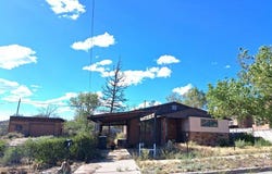 607 E Hill Ave, Gallup, NM 87301