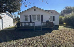 404 E Andrews St., Hemingway, SC 29554