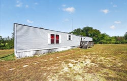 913 County Road 4232, Bonham, TX 75418