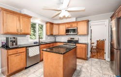 3 Deerfield Road, Brookfield, CT 06804