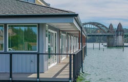 1150 BAY St, Florence, OR 97439
